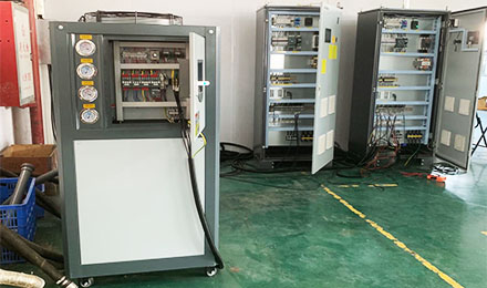什么原因引起工業(yè)冷水機(jī)壓力過(guò)高的？