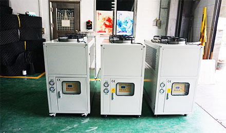 注塑行業(yè)冷水機組如何選型？